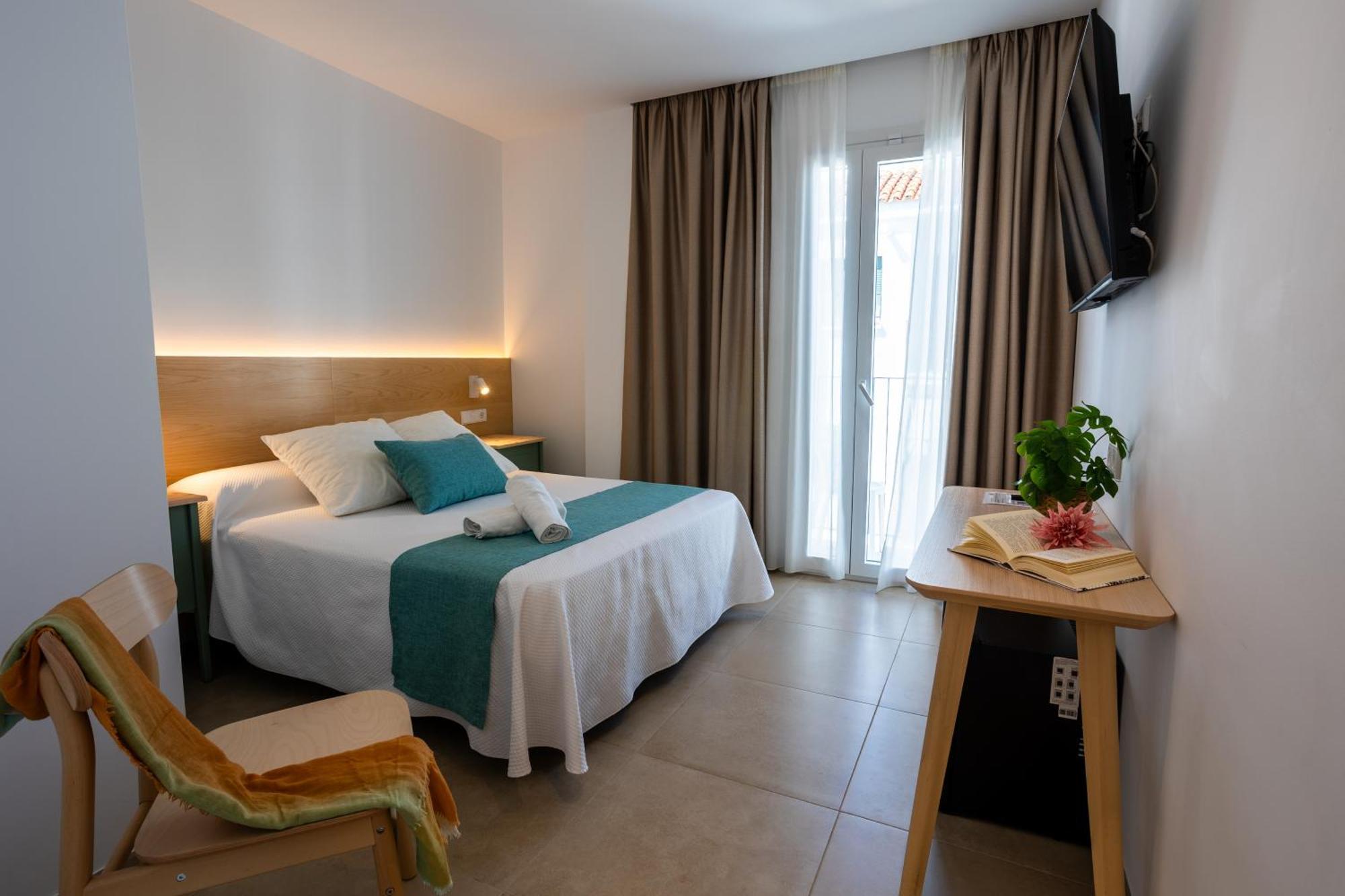 Hotel Oasis Centro Conil De La Frontera Luaran gambar